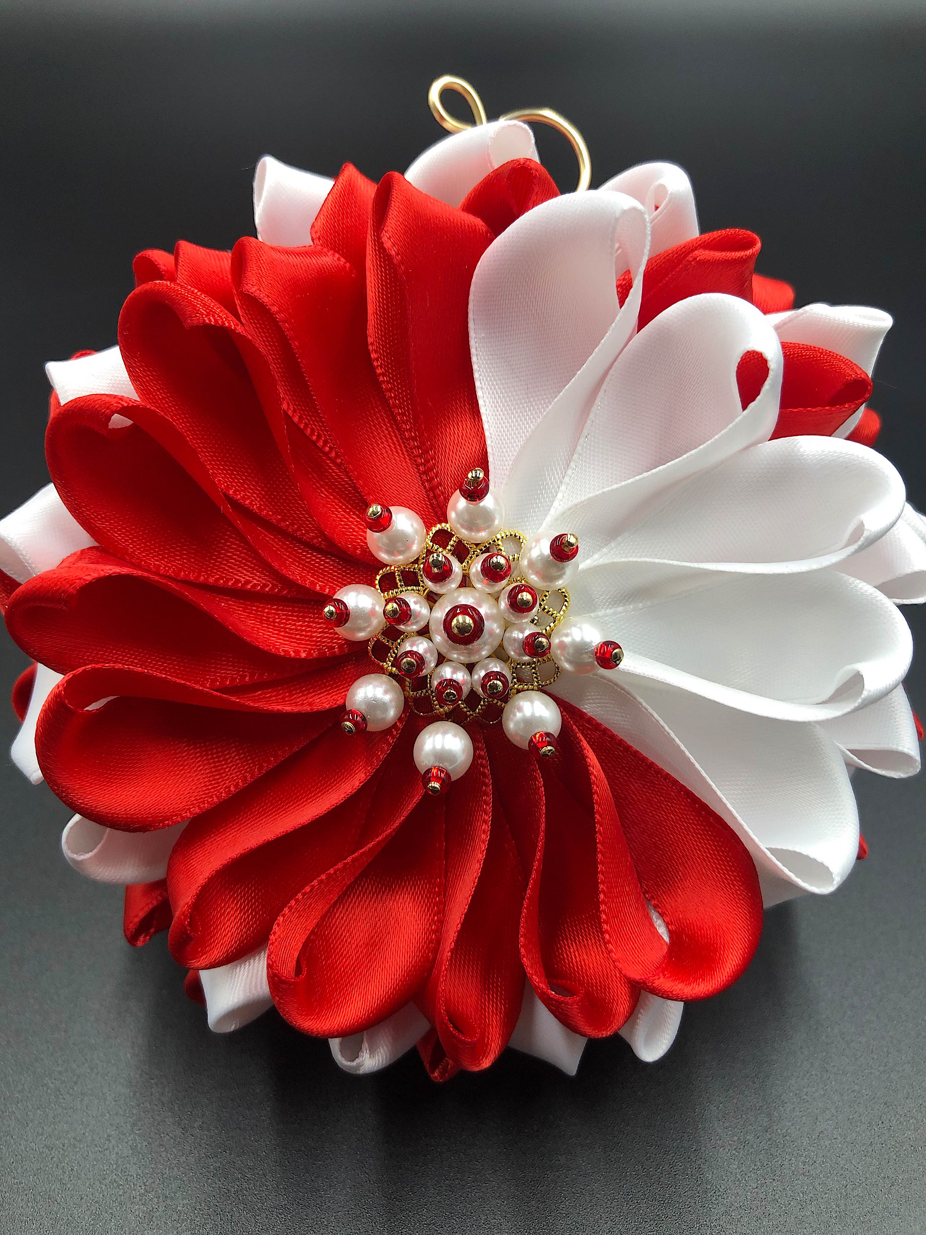 Red%20White%20Quarter%203